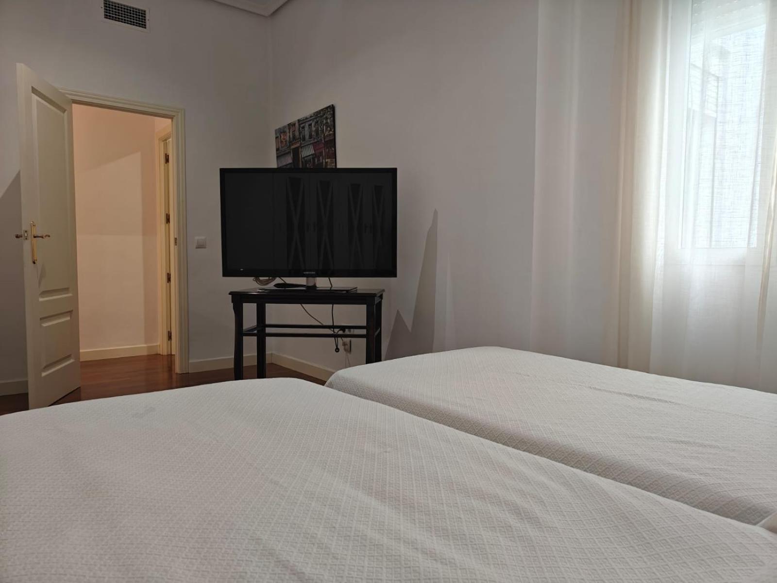 Gran Capitan Luxury Center Apartment- Parking 코르도바 외부 사진